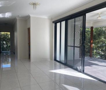 Upper Coomera - Photo 1