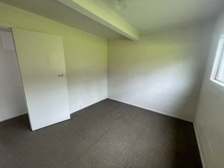 Large Family Home - Photo 4