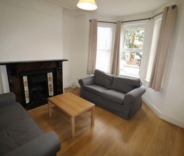 1 bedroom in a house share to rent - Photo 6