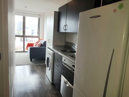 2 Bedroom with Double Glazing! - Photo 3