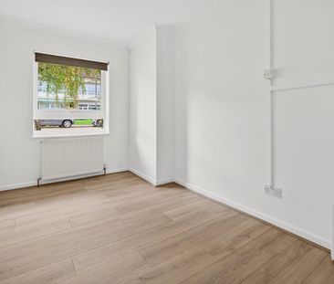 Merryfield Gardens, Stanmore, HA7 4TG - Photo 4