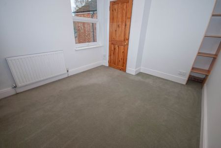 Caldecott Street, Rugby, CV21 - Photo 3