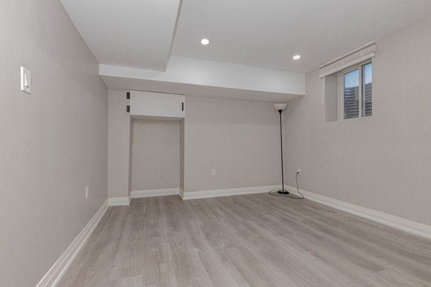 For Lease - 310 Nunn Court Unit# Basement, Milton, Ontario - Photo 1