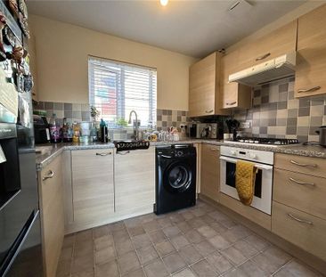 3 bedroom detached house to rent - Photo 4