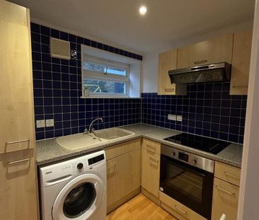 Studio to rent - Photo 3