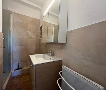 Location Appartement 4 pièces 84m² LA FARLEDE 83210 - Photo 4