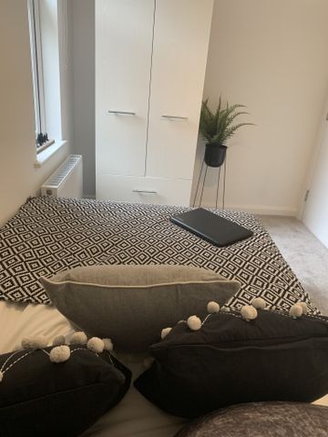 BEDROOM 1 – MEDIUM DOUBLE WITH ENSUITE - Photo 4