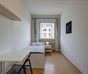 Room in Augsburger Straße, Stuttgart for 120 m² with 5 bedrooms - Photo 5