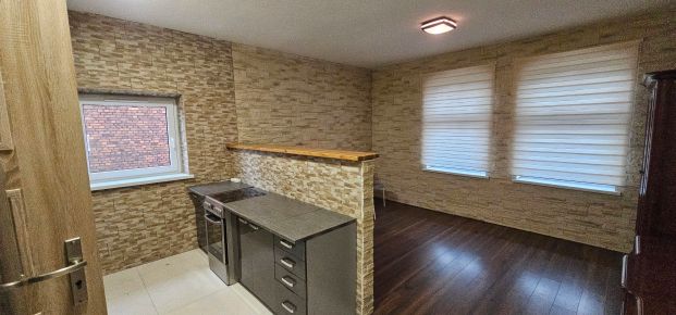 Atrakcyjne mieszkanie 41m 2 pokoje kominek (Ruda Śląska, Orzegów, Orzegowska)Ruda Śląska, Orzegów, OrzegowskaFilm - Photo 1