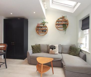 4 bedroom end of terrace house to rent - Photo 3