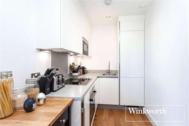 Regents Park Road, Finchley, London, N3 - Photo 1