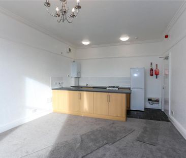 Studio to rent - Photo 6