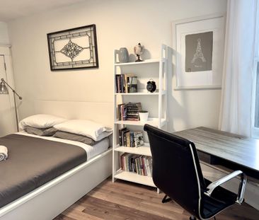 For Lease - 44 Rhodes Avenue Unit# Main & 2nd, Toronto, Ontario - Photo 1