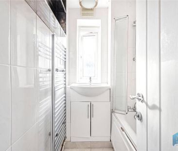 3 bedroom apartment to rent - Photo 2