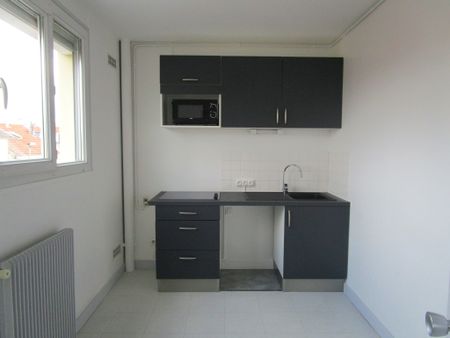 Location Appartement 1 pièce 29m² REIMS 51100 - Photo 3