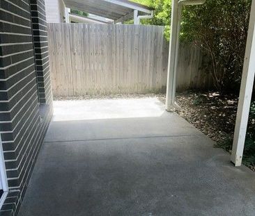 Townhouse - 3 bed, 2 bath, SLUG - Photo 5