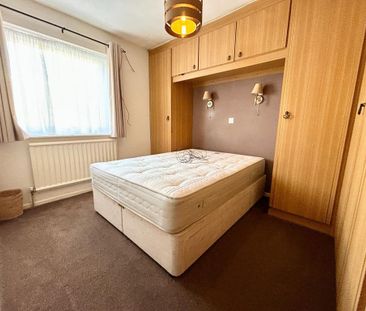 3 bedroom bungalow to rent - Photo 4