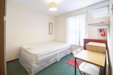 32 Carmel Street, Belfast, BT7 1QE - Photo 3