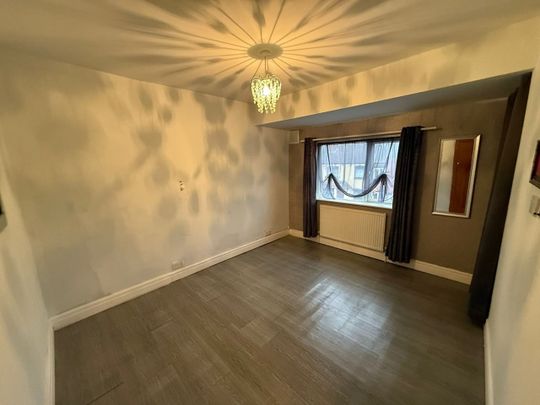 2 Bed Semi-Detached House, Westbury Place South, LS10 - Photo 1