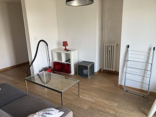 Location Appartement 4 pièces 69m² MARSEILLE 5ème - Photo 1