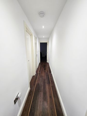 1 Bed Flat, Connaught Towers, CR7 - Photo 5