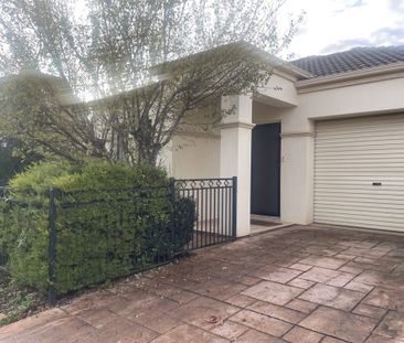 4-bedroom shared house / townhouse, Henley Beach Rd - Photo 3