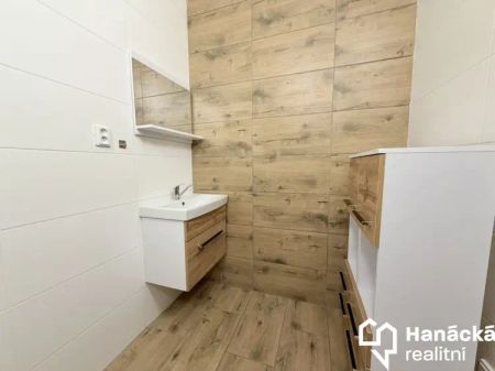 Pronájem, Byt 2+1, 58 m - Fotografie 4