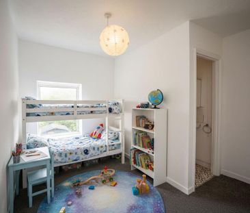 2 bedroom terraced house to rent - Photo 4