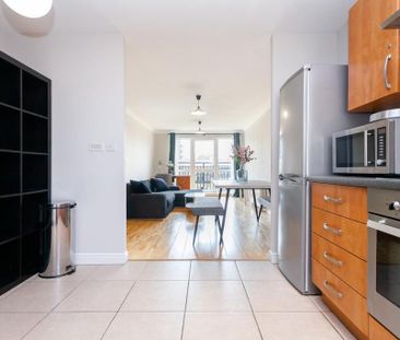 2 bedroom apartment to rent - Photo 2