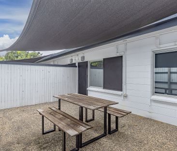 1/8 Roberts Street, Hermit Park - Photo 1