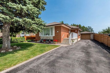 For Lease - 33 Bradstock Road, Toronto, Ontario - Photo 2