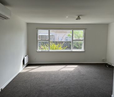 Ground Floor - 2 Bedroom Flat - Photo 1