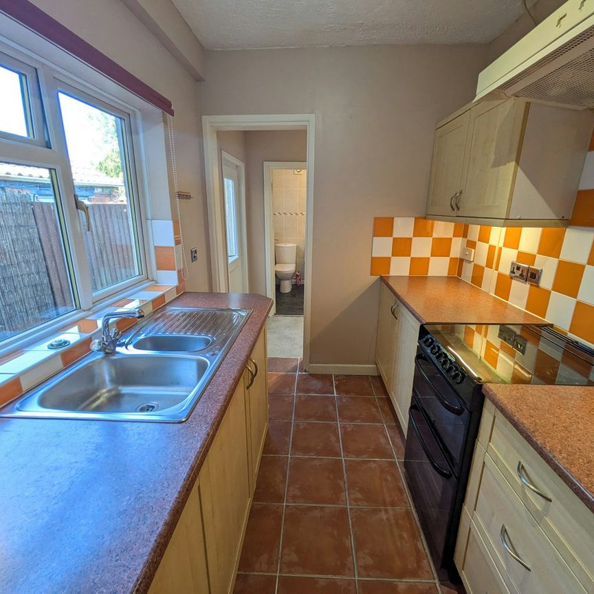 Terraced House to rent on - Photo 1