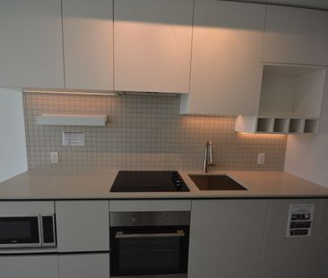 For Lease - 898 Portage Parkway Unit# 3906 Master, Vaughan, Ontario - Photo 2