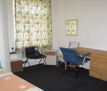 5 bedroom terraced house to rent - Photo 2