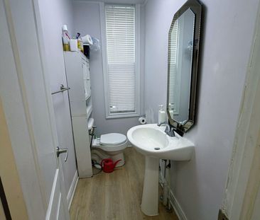 For Lease - 432 CHARLOTTE Street, London East, Ontario - Photo 1