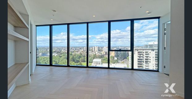 Two Bedroom Apartment In Prime Location (UNFURNISHED) - Photo 1