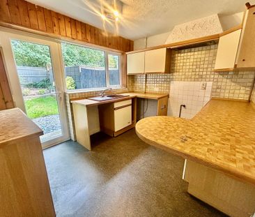 2 bedroom bungalow to rent Cradock Place, Worthing, BN13 - Photo 4