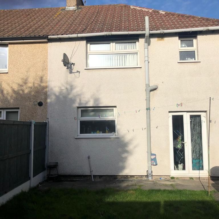 3 bedroom end of terrace house to rent - Photo 1