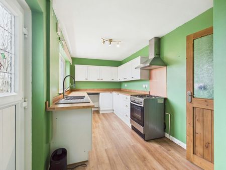 Terraced House to rent on - Photo 2