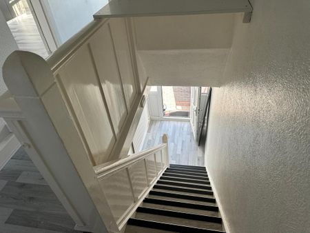 3 bedroom semi-detached house to rent - Photo 5