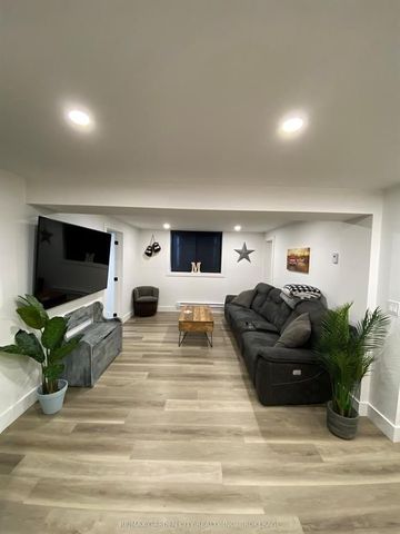 For Lease - 622 Clare Avenue, Welland, Ontario - Photo 4