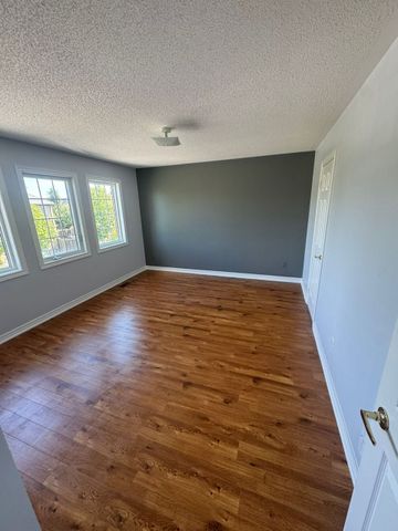 For Lease - 300 Wrigglesworth Crescent, Milton, Ontario - Photo 4