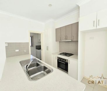 “STYLISH & LOW-MAINTENANCE LIVING” - Photo 6