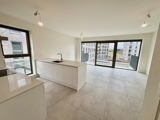 Twee-slaapkamer appartement incl parkeerplaats - Photo 1