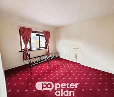 Ty Isaf Park Avenue - Photo 2