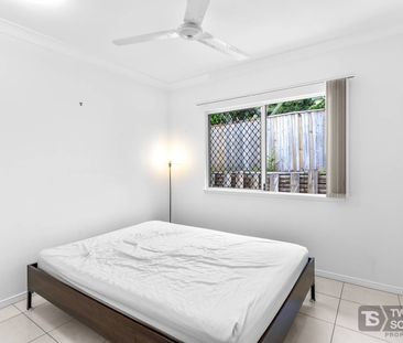 27 Hatch Close, Trinity Beach - Photo 4