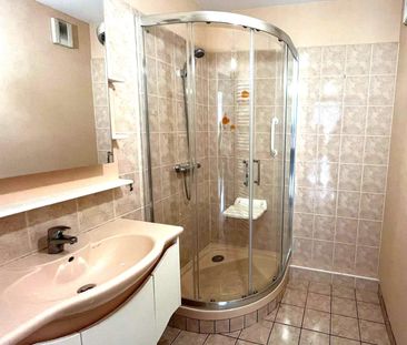 Location Appartement 2 pièces 49m² LES SABLES D OLONNE 85100 - Photo 5