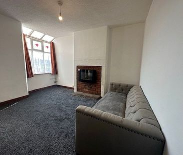 South Meadow Lane, Preston - Photo 3