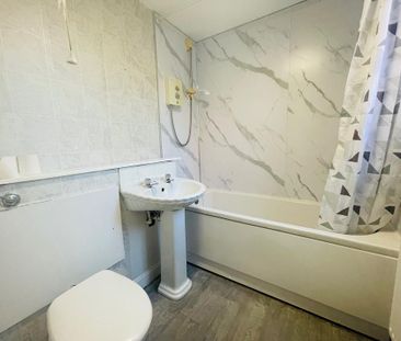 2 bedroom terraced house to rent - Photo 6